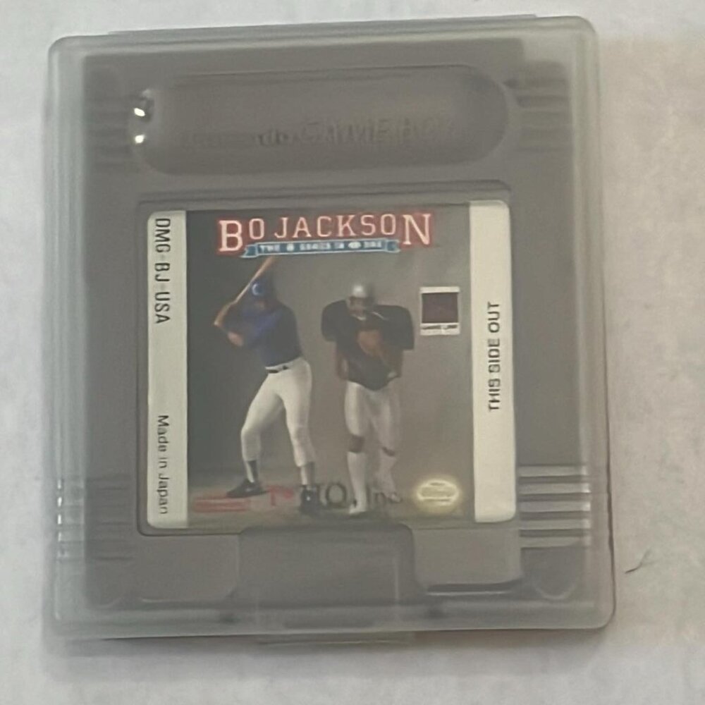 Bo Jackson: Two Games In One - Picture 2 of 3